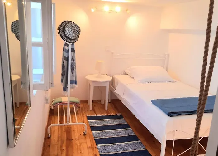 Zoe Apartments No 7 , Hydra Island Greece