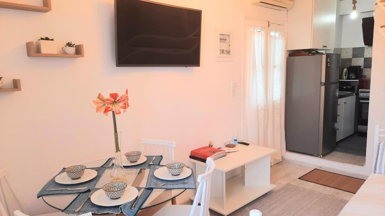 Zoe No 7 , Hydra Island Greece